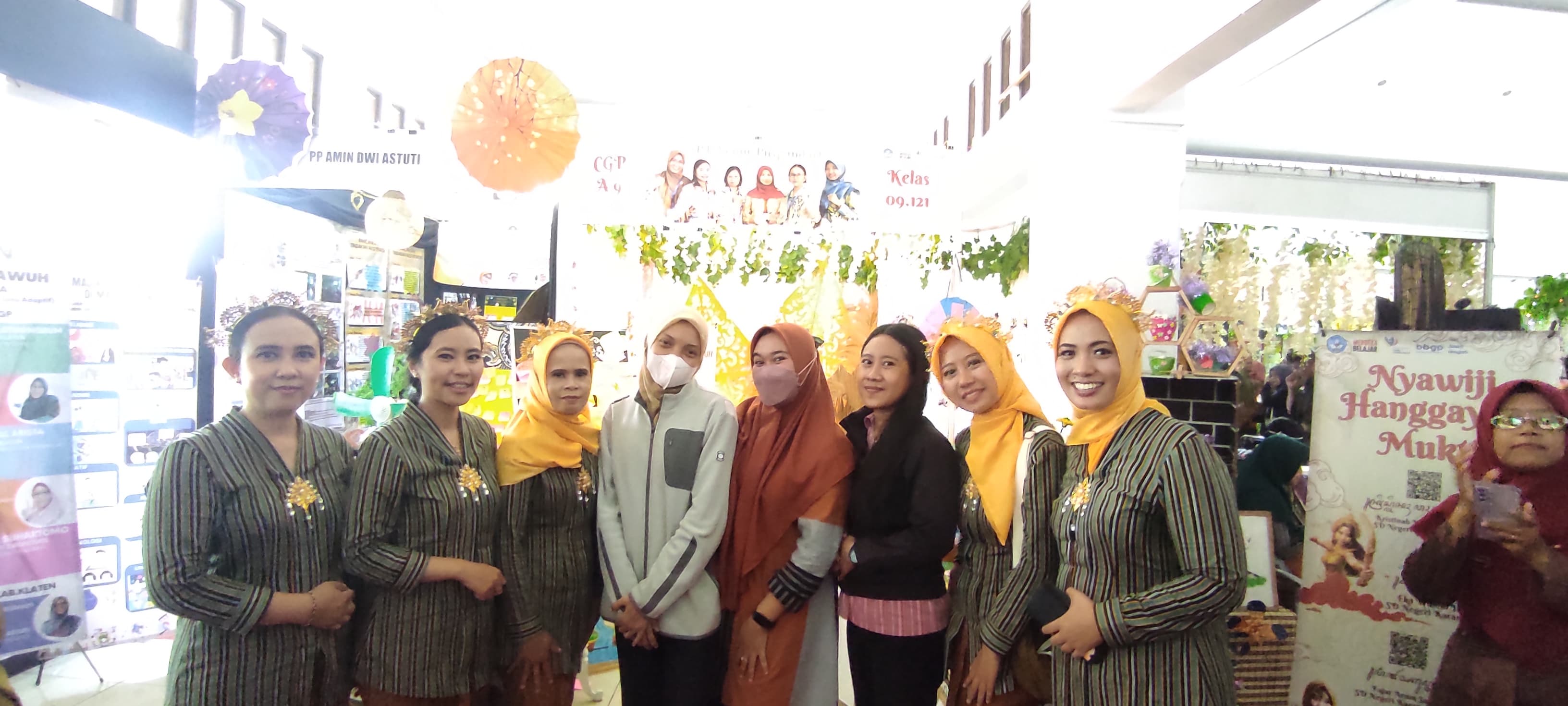 Guru SDN Karang Dukuh Klaten Gelar Panen Karya dalam Lokakarya Guru Pengerak